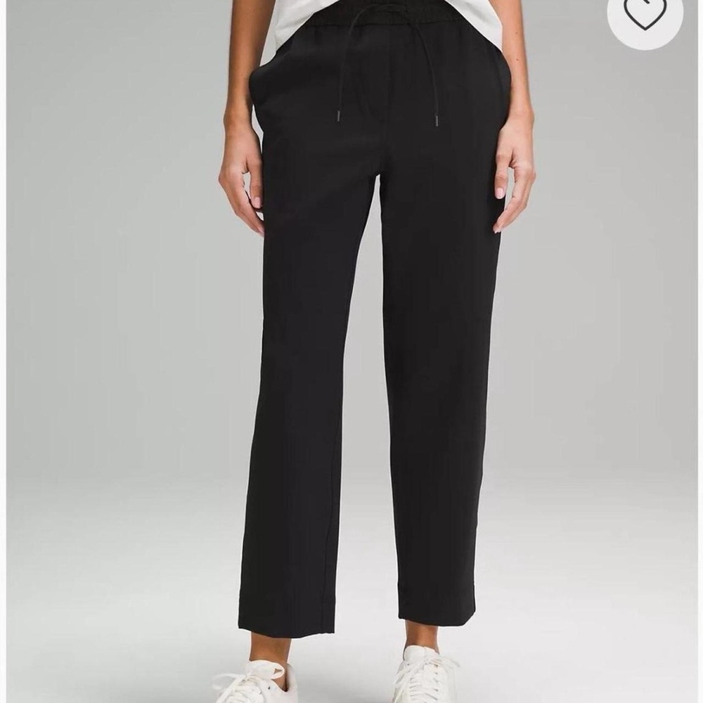 Lululemon Straight Leg Slightly Cropped Pants